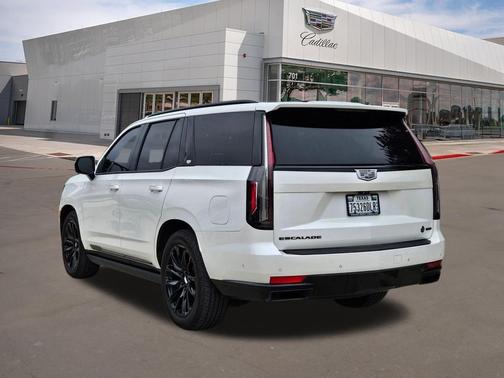 Crystal White Tricoat 2022 Cadillac Escalade Sport