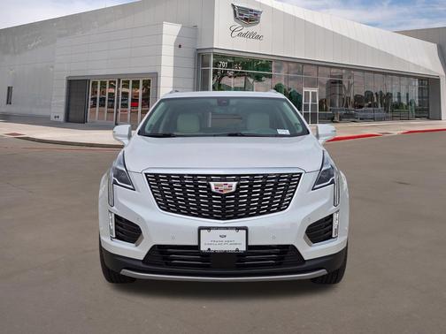 Crystal White Tricoat 2026 Cadillac XT5 Premium Luxury