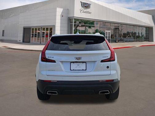 2023 Cadillac XT4 Luxury