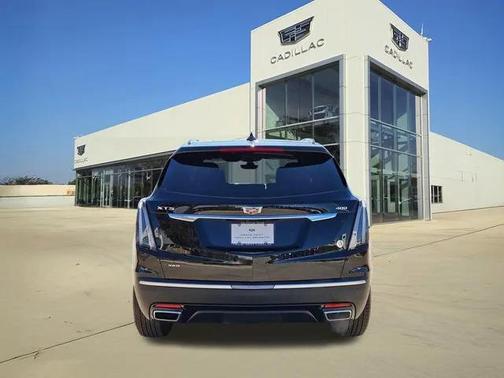 2025 Cadillac XT5 Sport