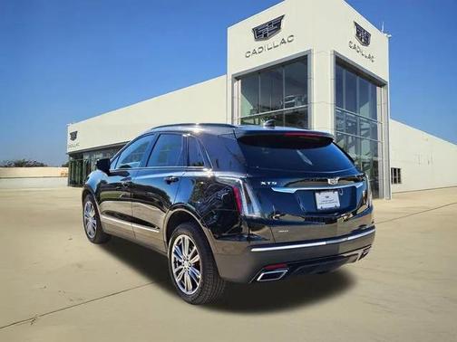 2025 Cadillac XT5 Sport