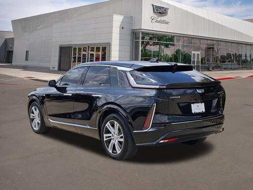 Stellar Black Metallic 2024 Cadillac LYRIQ Tech