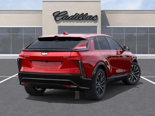2025 Cadillac LYRIQ Sport