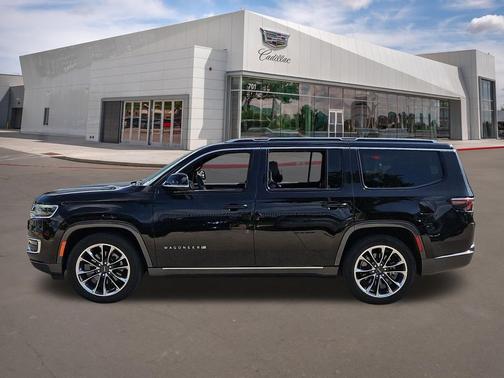 Diamond Black Crystal Pearlcoat 2022 Jeep Wagoneer Series III 4x4