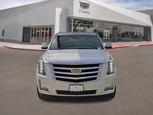 2016 Cadillac Escalade Luxury
