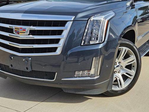 2020 Cadillac Escalade Luxury
