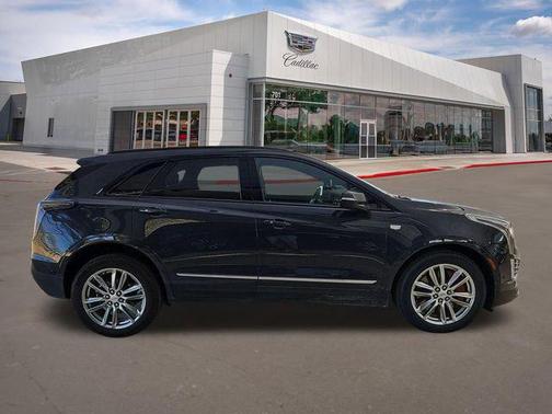 2022 Cadillac XT5 Sport