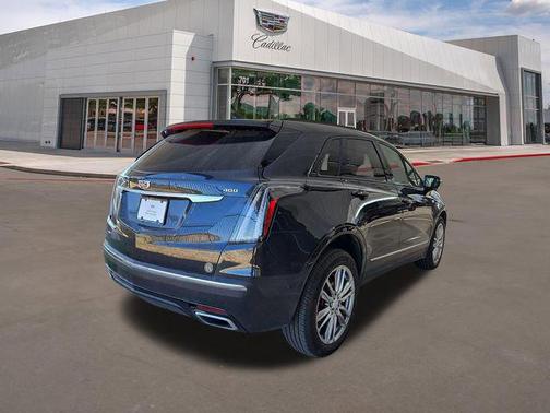 2022 Cadillac XT5 Sport