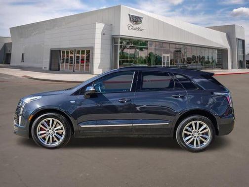 Wilder Metallic 2022 Cadillac XT5 Sport