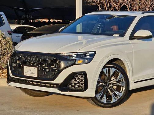 2025 Audi Q8 55 Prestige