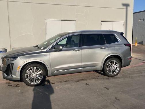 Argent Silver Metallic 2023 Cadillac XT6 Premium Luxury FWD