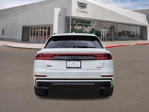 Glacier White Metallic 2021 Audi Q8 55 Premium Plus