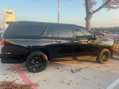 2024 Cadillac Escalade ESV Sport Platinum