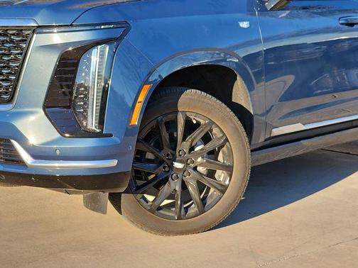 2025 Cadillac Escalade Premium Luxury