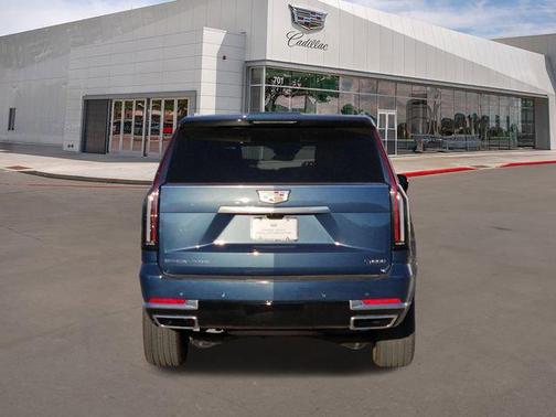 2025 Cadillac Escalade Premium Luxury