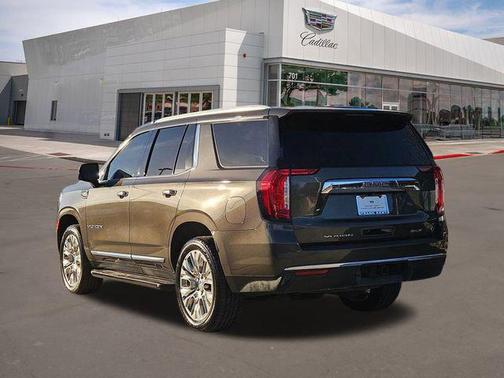 2021 GMC Yukon SLT
