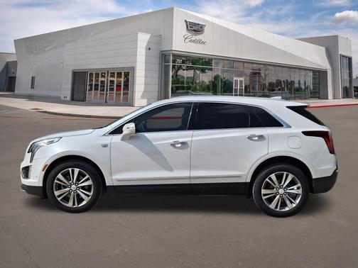 Stellar Black Metallic 2026 Cadillac XT5 Premium Luxury