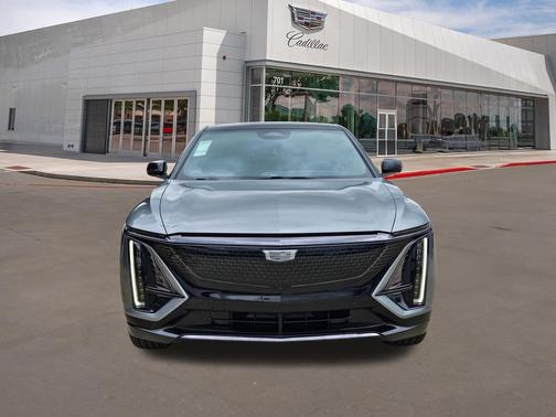 Argent Silver Metallic 2026 Cadillac LYRIQ Sport