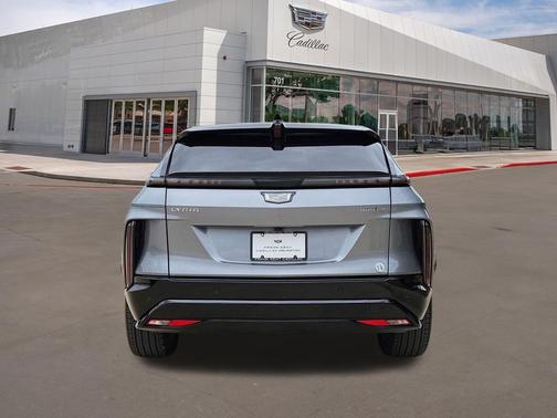 Argent Silver Metallic 2026 Cadillac LYRIQ Sport