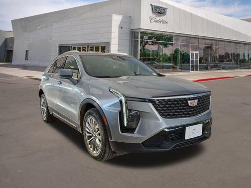 2025 Cadillac XT4 Premium Luxury
