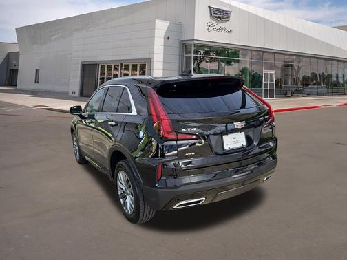Stellar Black Metallic 2025 Cadillac XT4 Premium Luxury