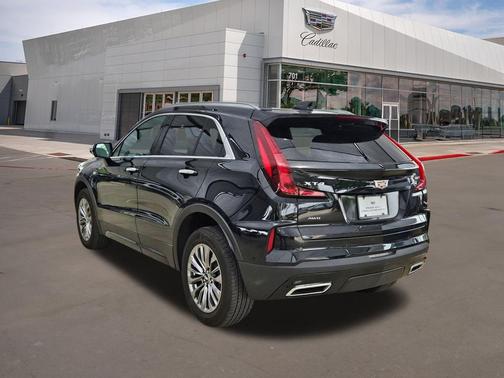 Stellar Black Metallic 2025 Cadillac XT4 Premium Luxury