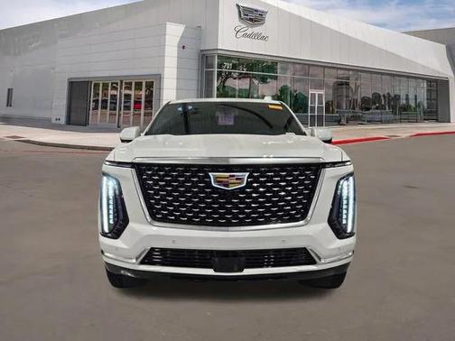 2025 Cadillac Escalade Luxury