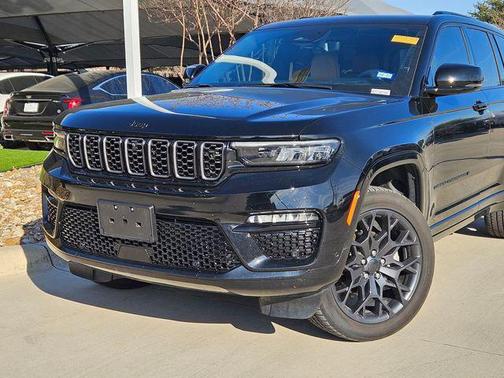 2025 Jeep Grand Cherokee Summit