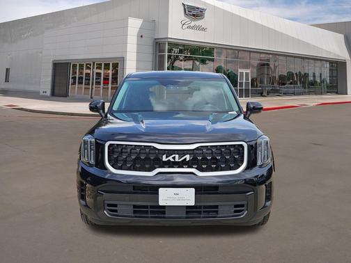 Ebony Black 2023 Kia Telluride LX