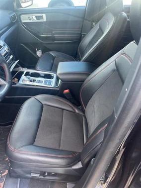 2024 Ford Explorer ST-Line