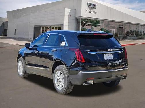 2026 Cadillac XT5 Luxury