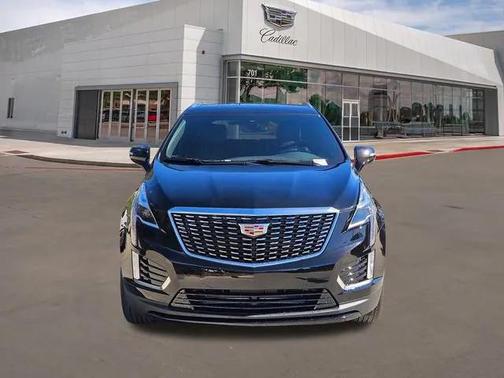 2026 Cadillac XT5 Luxury