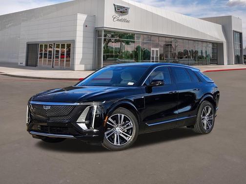 Stellar Black Metallic 2026 Cadillac LYRIQ Luxury