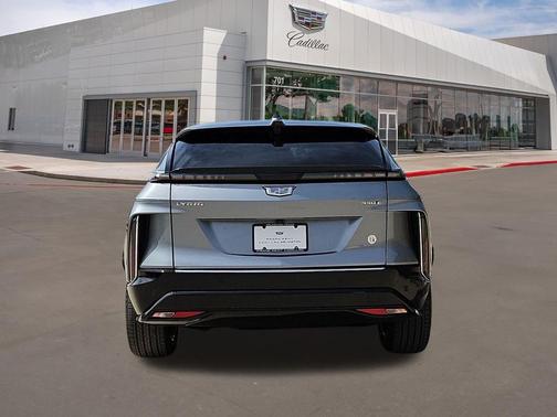 Argent Silver Metallic 2026 Cadillac LYRIQ Luxury