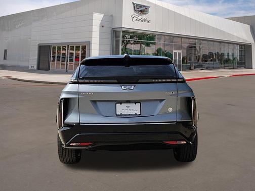 Argent Silver Metallic 2026 Cadillac LYRIQ Luxury
