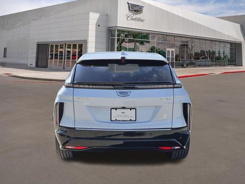 Vibrant White Tricoat 2026 Cadillac LYRIQ Luxury