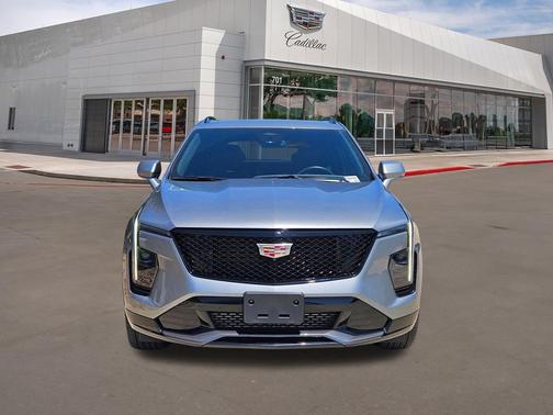 Argent Silver Metallic 2024 Cadillac XT4 Sport