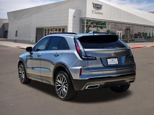 Argent Silver Metallic 2024 Cadillac XT4 Sport