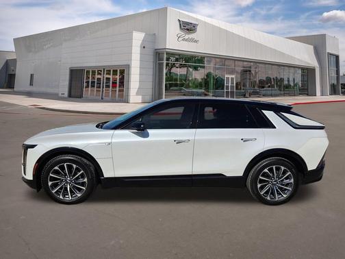 Crystal White Tricoat 2025 Cadillac LYRIQ Sport