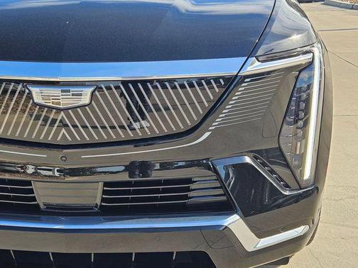 2025 Cadillac Escalade IQ Luxury 1