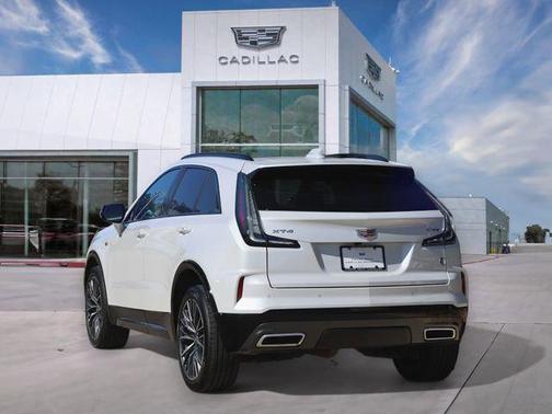 2024 Cadillac XT4 Sport