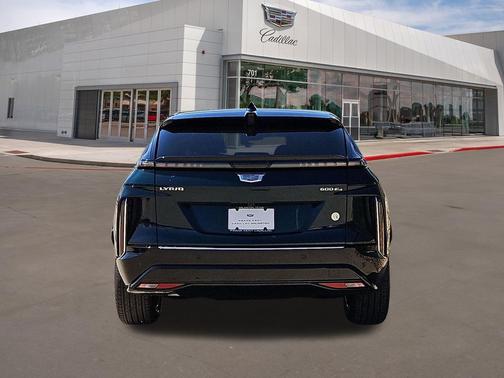 Emerald Lake Metallic 2026 Cadillac LYRIQ Luxury