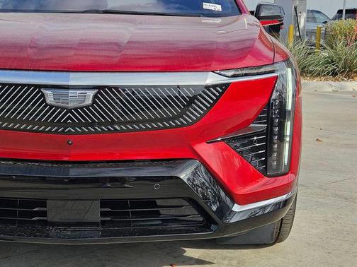 2026 Cadillac OPTIQ Premium Luxury