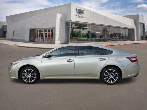 2017 Toyota Avalon XLE Premium