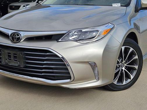 2017 Toyota Avalon XLE Premium