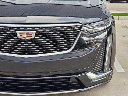 2025 Cadillac XT6 Luxury FWD