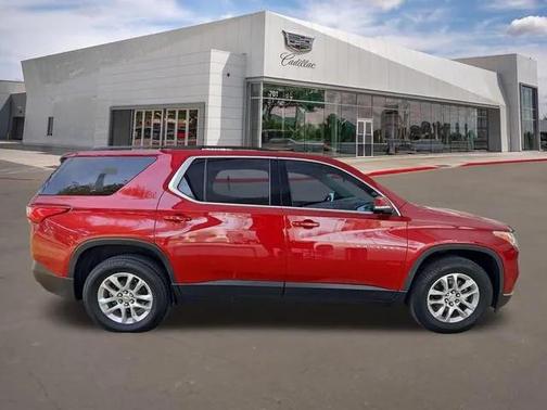 2021 Chevrolet Traverse LT Cloth