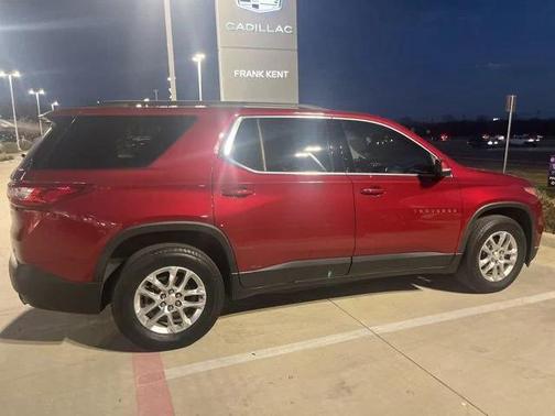 2021 Chevrolet Traverse LT Cloth