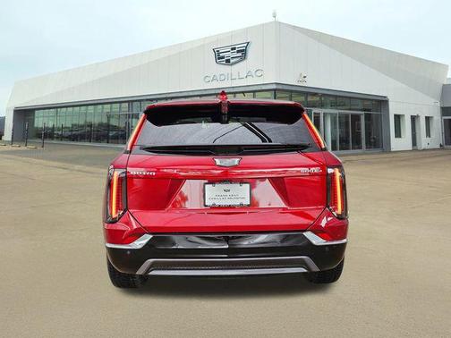 2025 Cadillac OPTIQ Luxury 1 AWD