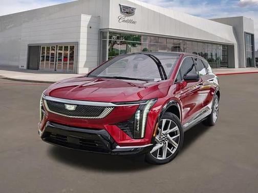 2025 Cadillac OPTIQ Luxury 1 AWD